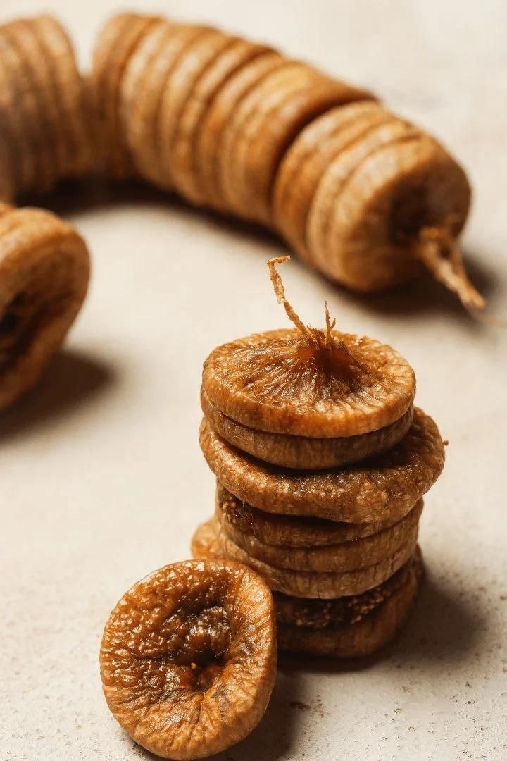 Dry figs