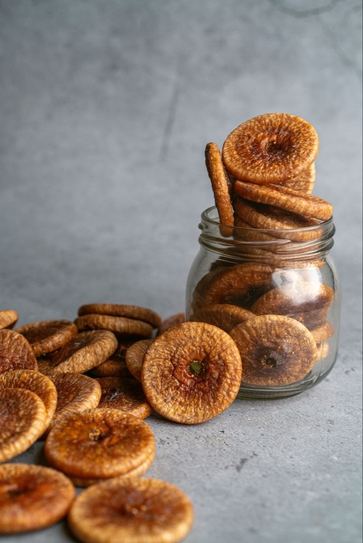 Dry figs